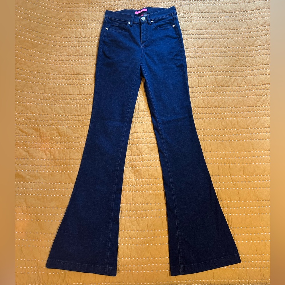 LILLY PULITZER Dark Denim Flared Jeans Size 2